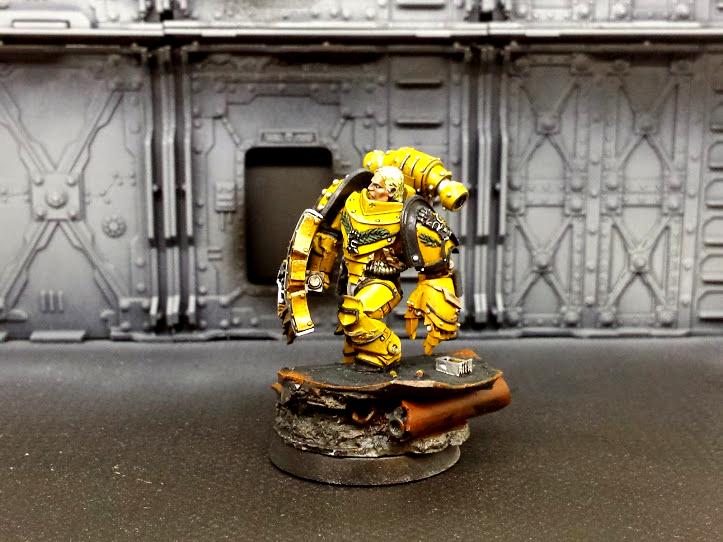 imperial fist bandai